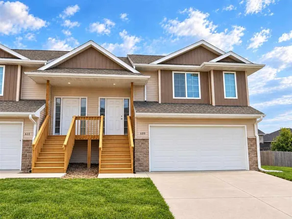 609 Riley Ln, West Branch, IA 52358