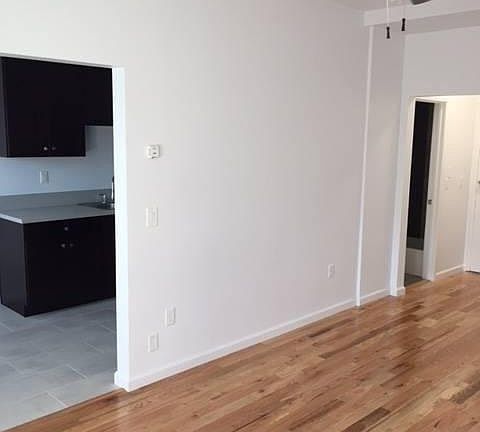 5th image of 1523 N McCadden Pl APT 109