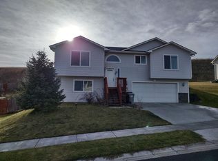 1245 SW Latour Peak St, Pullman, WA 99163