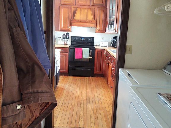 5th image of 7865 Brooks St
