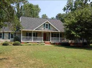 11 Quail Trl, Simpsonville, SC 29681