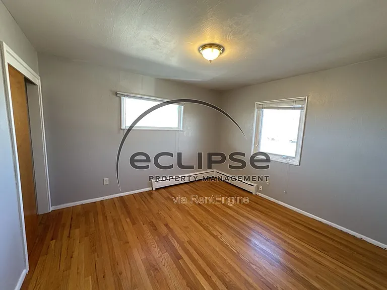 1823 Gunnison Ave — Photo 13