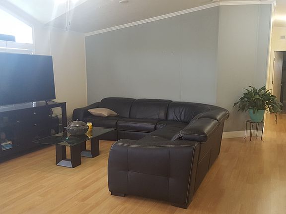 3rd image of 11383 SW 13th Pl