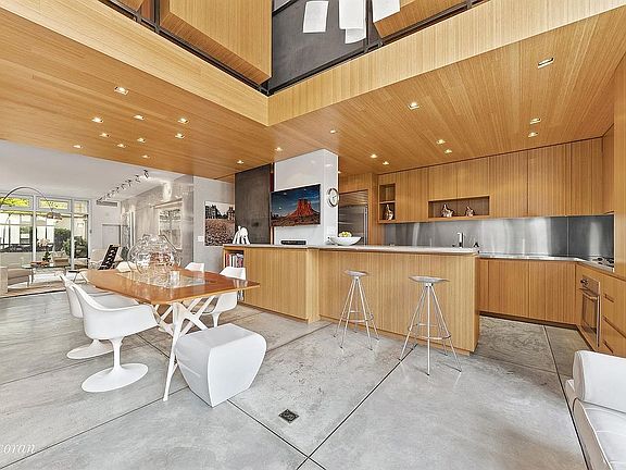 2nd image of 300 W 14th St #201