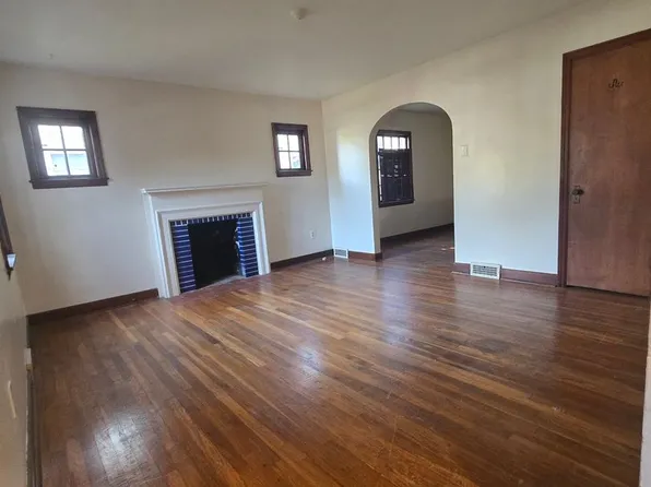 Argonne Dr, 352 & 354 Argonne Dr, New Kensington, PA 15068