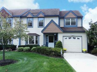 1354 Apple Blossom Dr, Yardley, PA 19067