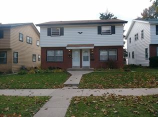 9721 W Reichert Pl, Milwaukee, WI 53225