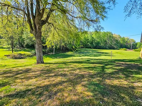 4th image of 147 Weaver Creek Rd
