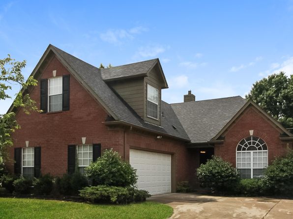 8541 Shady Elm Dr