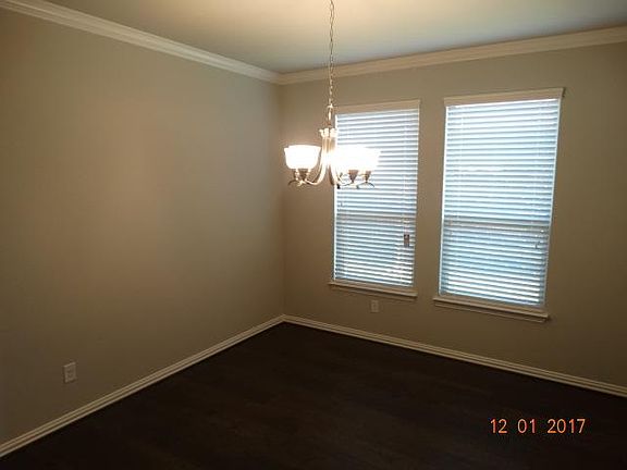 5th image of 16613 Lincoln Park Ln