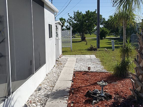 2nd image of 1285 Seagull Dr