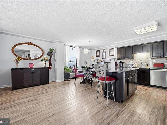 2nd image of 666 W Germantown Pike APT 2620