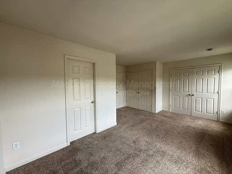 11009 Bevin Dr — Photo 11