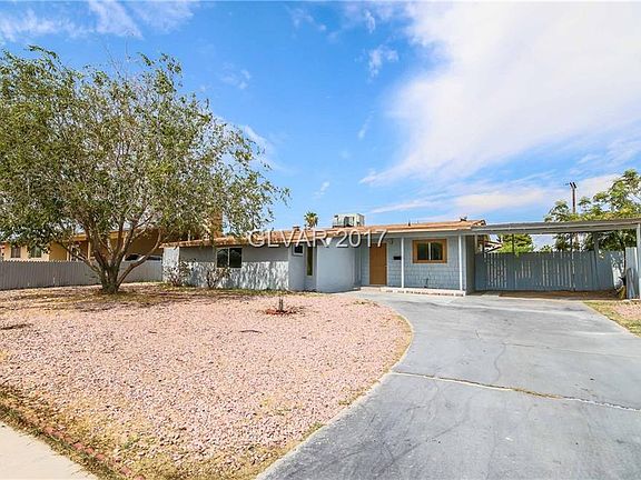 2nd image of 4104 Las Lomas Ave