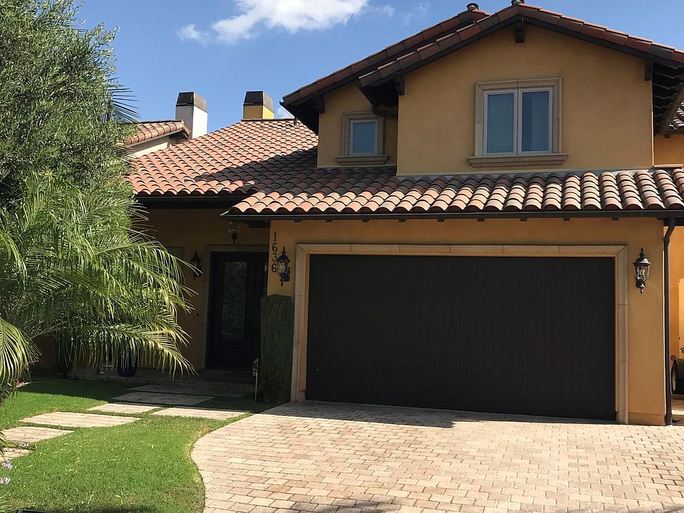 3 Bedroom/2.5 bathroom 2-story Mediterranean beauty located in the heart of Torrance.