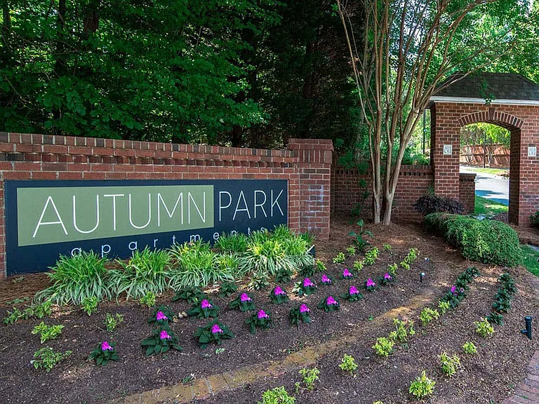 Autumn Park Apartments — Photo 36