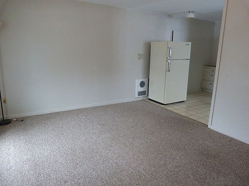 2nd image of 314 S 2nd St APT 4