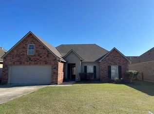 17078 Jamestowne Dr, Prairieville, LA 70769