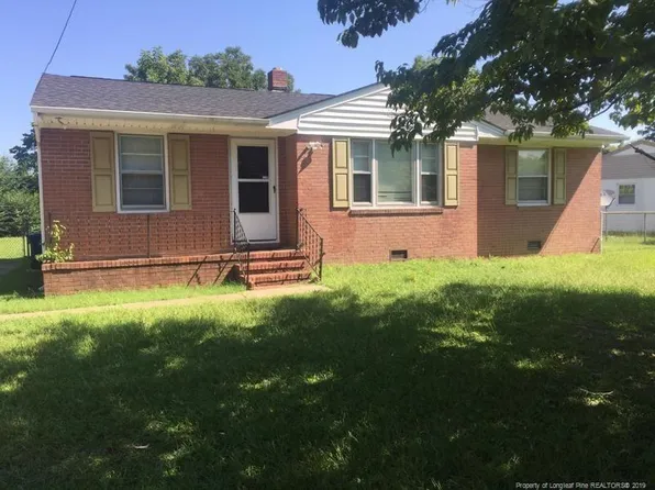 4810 Cottonwood Dr, Fayetteville, NC 28304