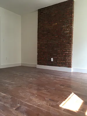 Rented by Bruma Realty LLC | media 22