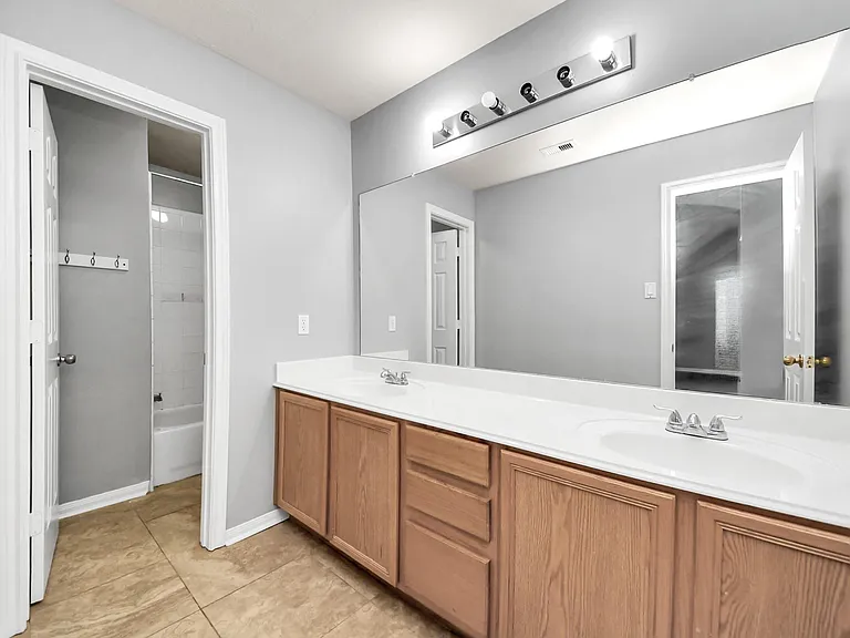 3506 Evergreen Square Trl — Photo 10