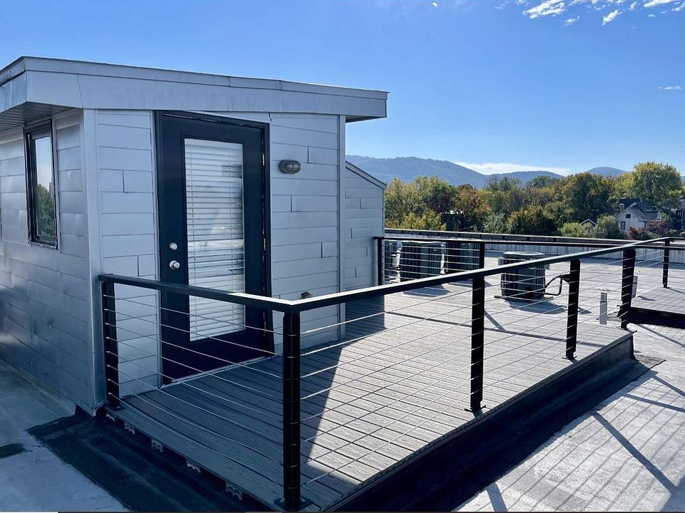 1st image of 505 6th St SW #302