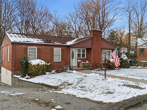 3rd image of 9 Oakwood Ter