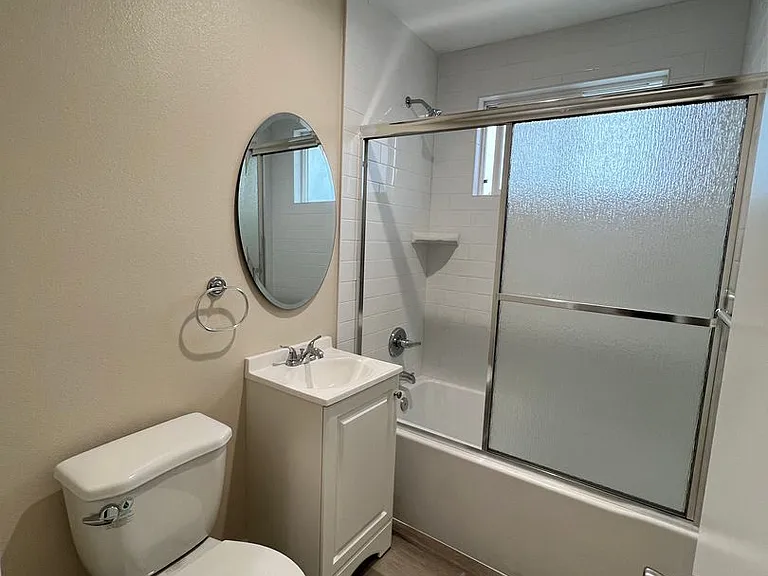 WEST1101 — Photo 10