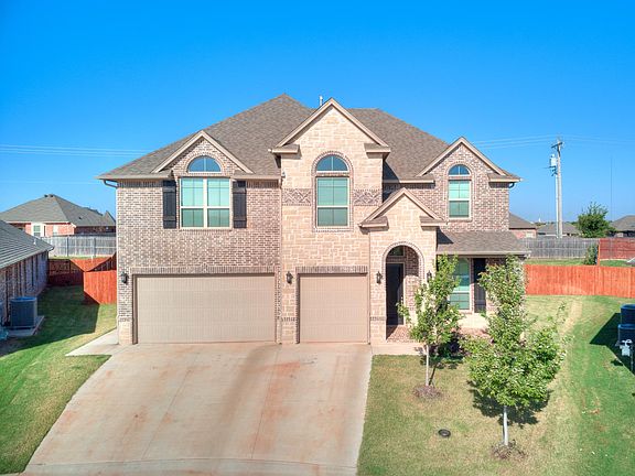 3rd image of 6417 NW 162nd Ct