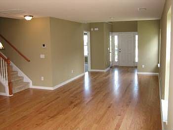 3rd image of 2516 Stadium Dr