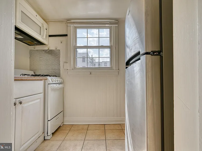 1208 N Calvert St #5 — Photo 12
