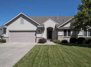 4821 Wintergreen Ln NW, Rochester, MN 55901