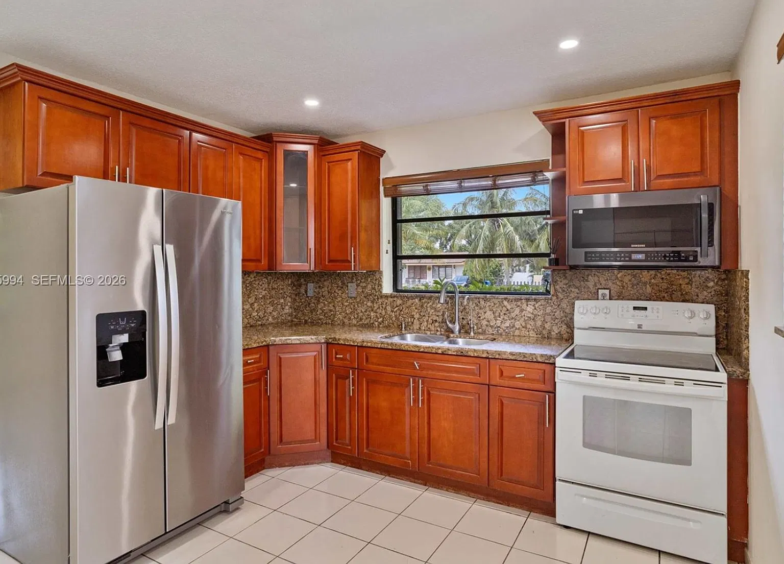 2 bed, 1000 sqft, $2,600 — Photo 4