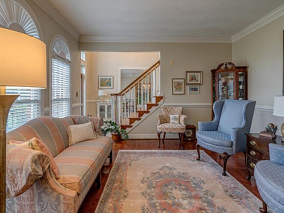 5th image of 1000 Mountainview Dr