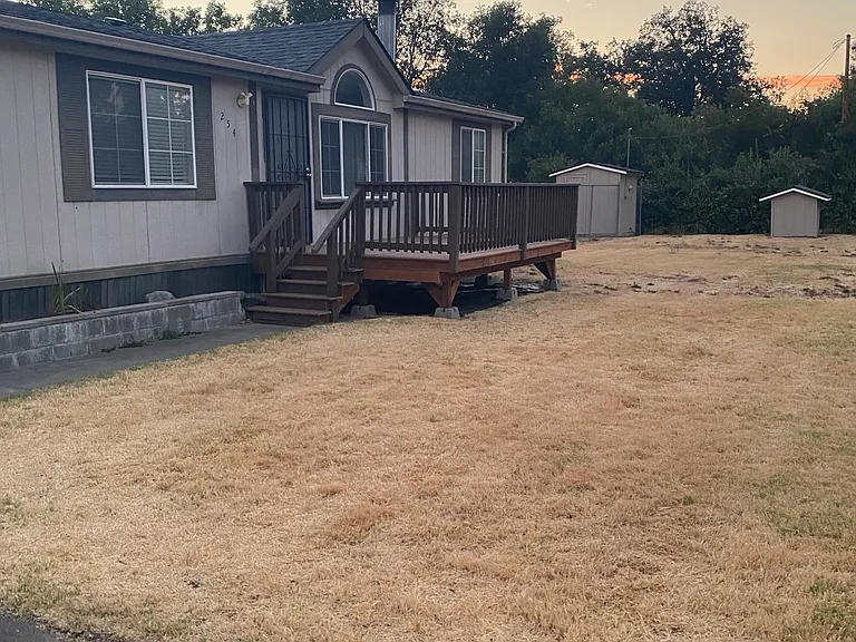 254 Tavis Dr — Photo 1