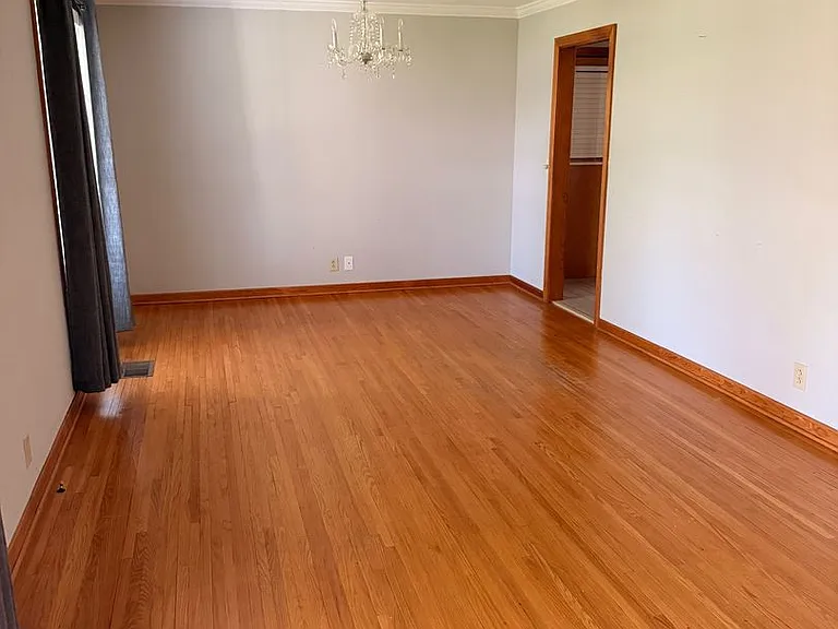 102 Medearis Dr — Photo 8