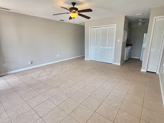 3rd image of 1020 SW 48th Ter APT B