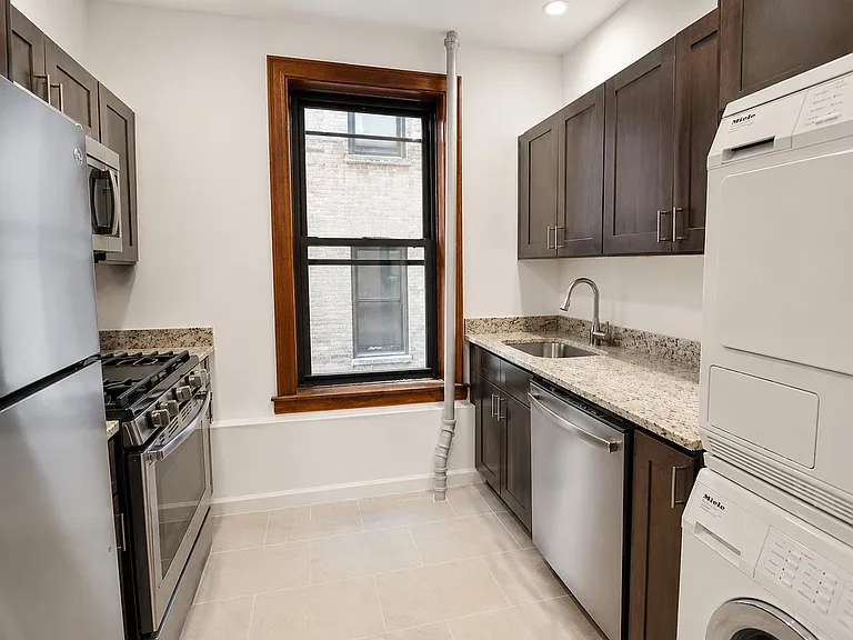 505 W 122nd St #22 — Photo 2