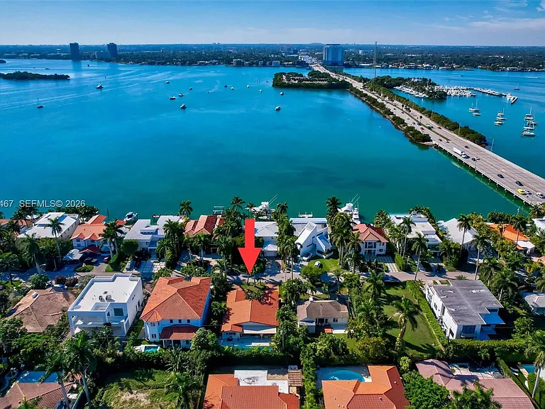 7711 Miami View Dr — Photo 37