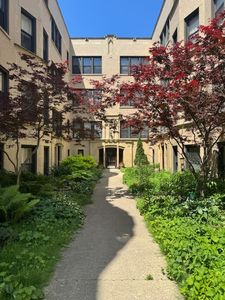 7438 N Hermitage Ave APT 1E, Chicago, IL, 60626