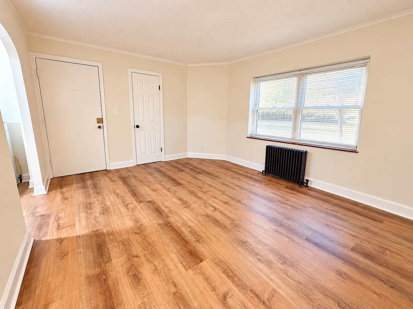 2 bed, 700 sqft, $1,250 — Photo 2