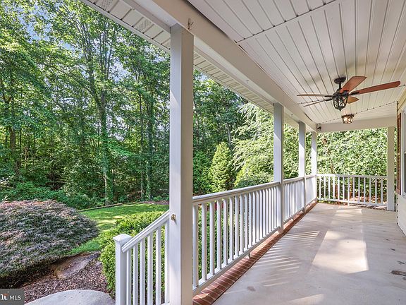 3rd image of 78 Hamlin Dr