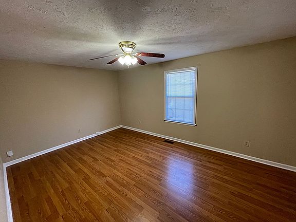 2nd image of 1305 Greyrock Cir