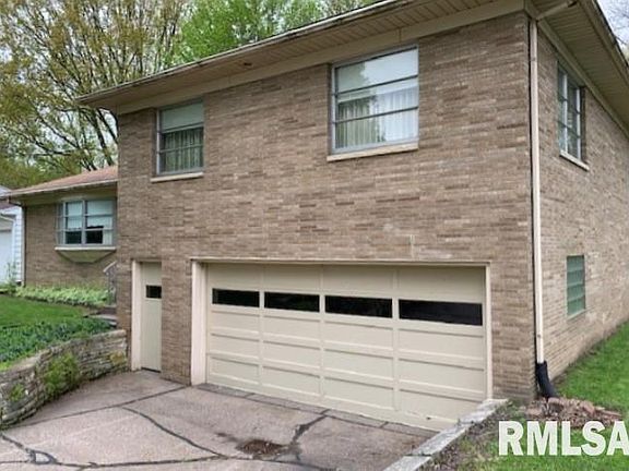 3rd image of 2621 5th Street Ct