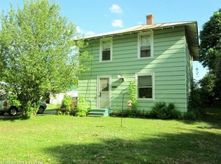 7 James St, Bingham, ME 04920
