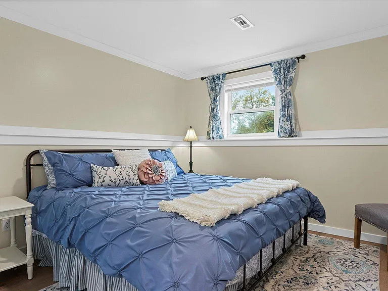 207 Clark St #4 — Photo 7