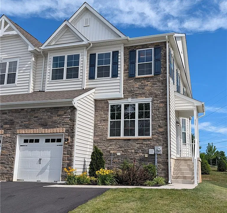 625 Fountain View Cir #10