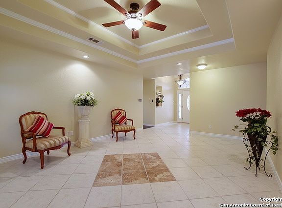 5th image of 8523 Woodcliff Blvd