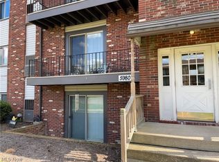 5980 Margie Cir SW APT 205, Navarre, OH 44662