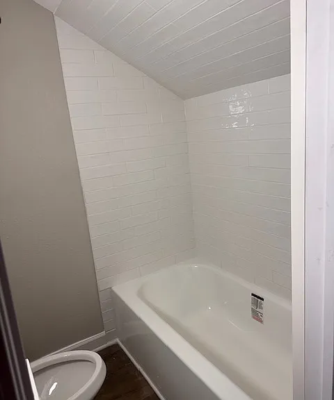 420 Olive St — Photo 5